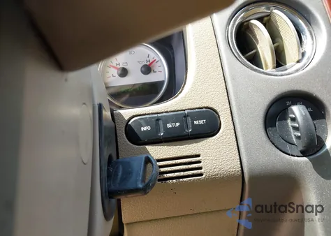 2005 Ford F-150 Fx4/Lariat/Xlt из США, поврежденный, VIN 1FTPW14555FA82420